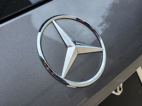 Used 2025 Mercedes-Benz GLB 250 image 28
