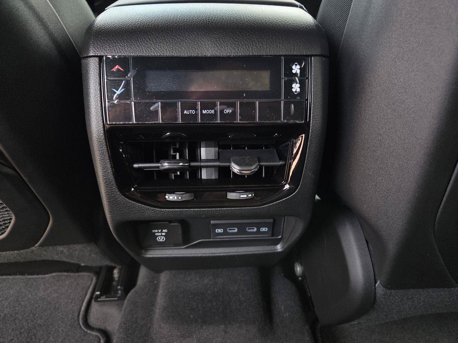 New 2026 Jeep Grand Cherokee L 2WD image 19