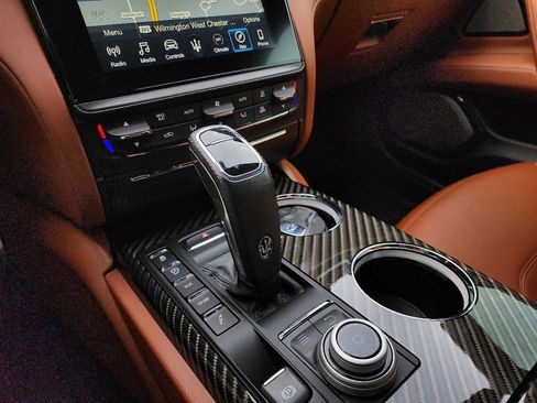 Used 2019 Maserati Quattroporte GTS GranLusso image 19