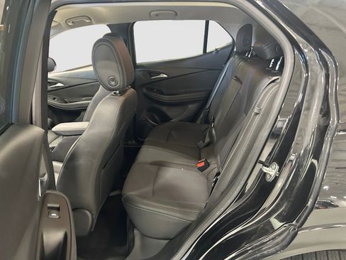 Used 2022 Buick Encore GX Select w/ Sport Touring Package FWD image 11