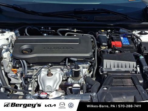 Used 2025 Honda Civic Sport image 29