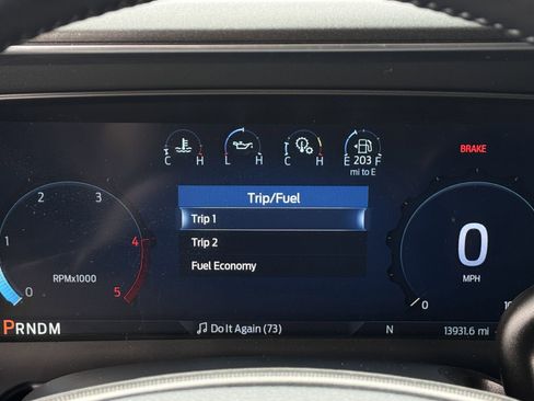 Used 2025 Ford F350 Platinum w/ FX4 Off-Road Package image 17