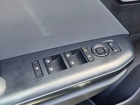 Used 2025 Kia K4 FWD image 20