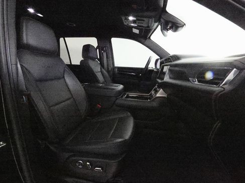 Used 2024 GMC Yukon Denali w/ Max Trailering Package image 12