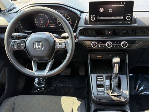 Used 2025 Honda CR-V LX image 27