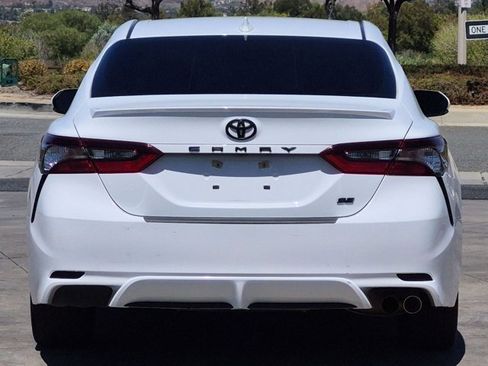 Used 2024 Toyota Camry SE FWD image 4