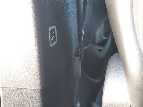 Used 2023 Chrysler Pacifica Touring-L w/ S Appearance Package image 27