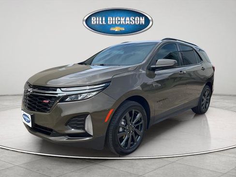 Used 2023 Chevrolet Equinox RS FWD image 3