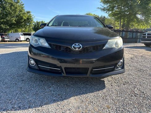 Used 2013 Toyota Camry SE image 4