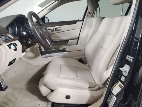 Used 2015 Mercedes-Benz E 350 4MATIC Sedan image 5