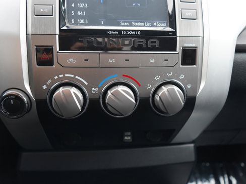 Used 2017 Toyota Tundra SR5 image 21