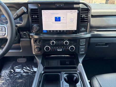 New 2026 Ford F250 Lariat w/ Black Appearance Package AWD/4WD image 29