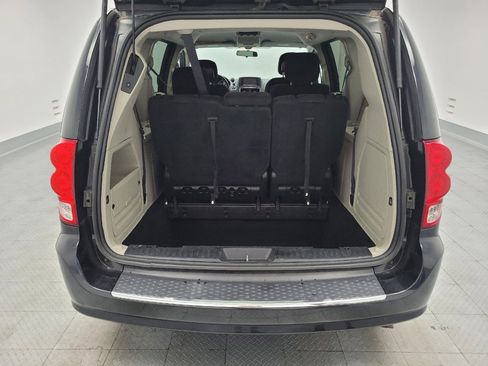 Used 2016 Dodge Grand Caravan SXT FWD image 29