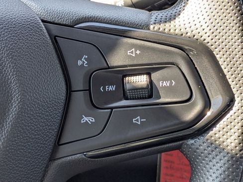 Used 2024 Chevrolet Trax LS w/ LS Convenience Package image 24