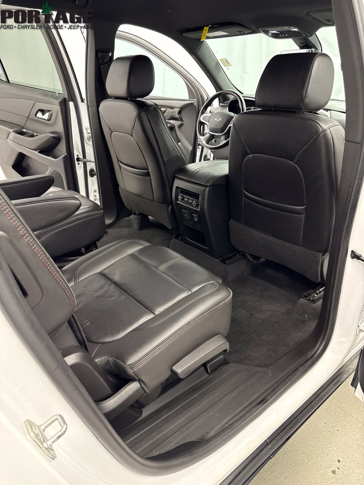 Used 2022 Chevrolet Traverse RS w/ LPO, Floor Liner Package AWD/4WD image 26