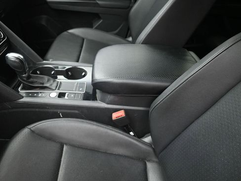 Used 2019 Volkswagen Atlas SEL FWD image 21