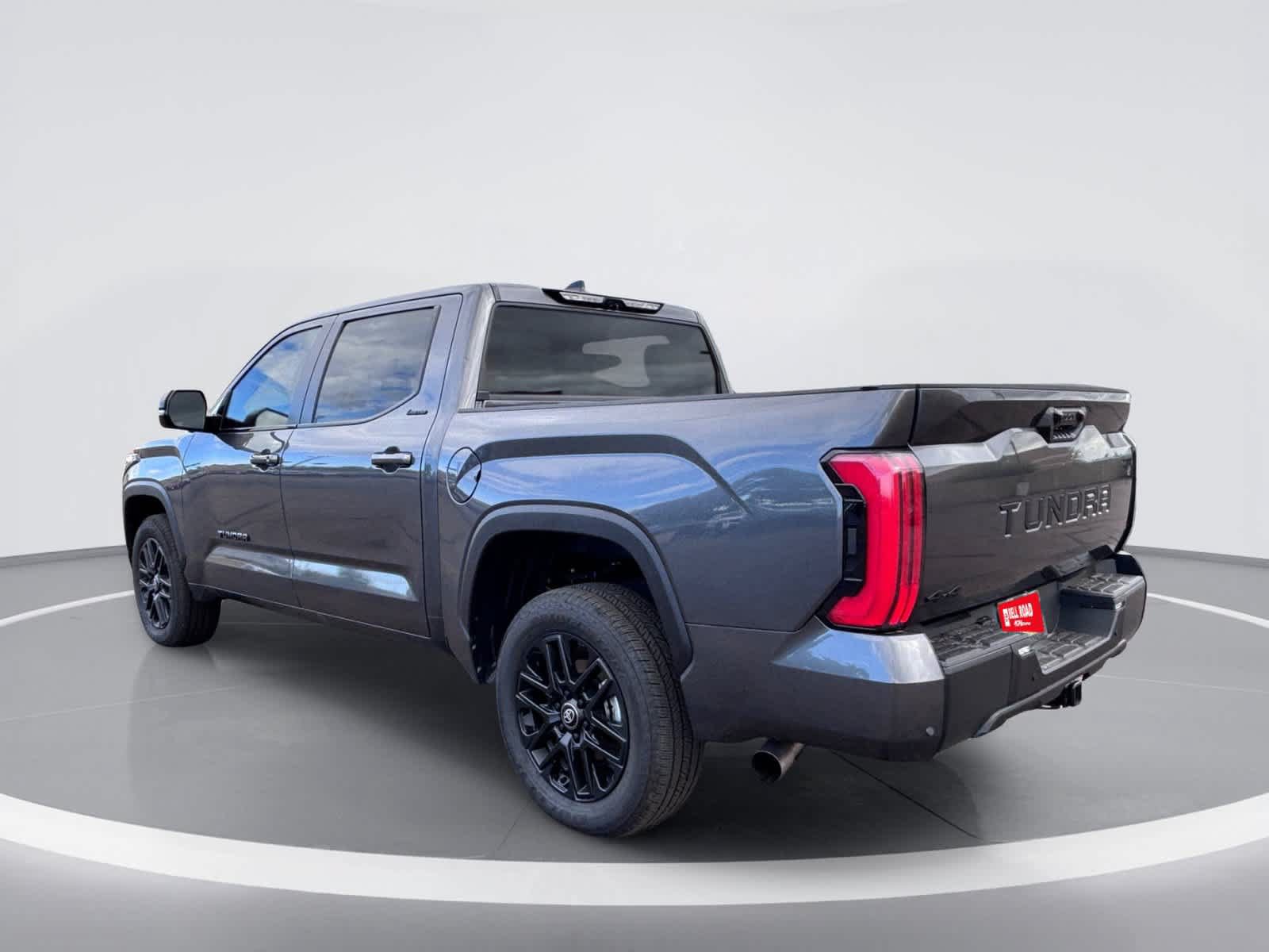 Used 2026 Toyota Tundra Limited AWD/4WD image 4
