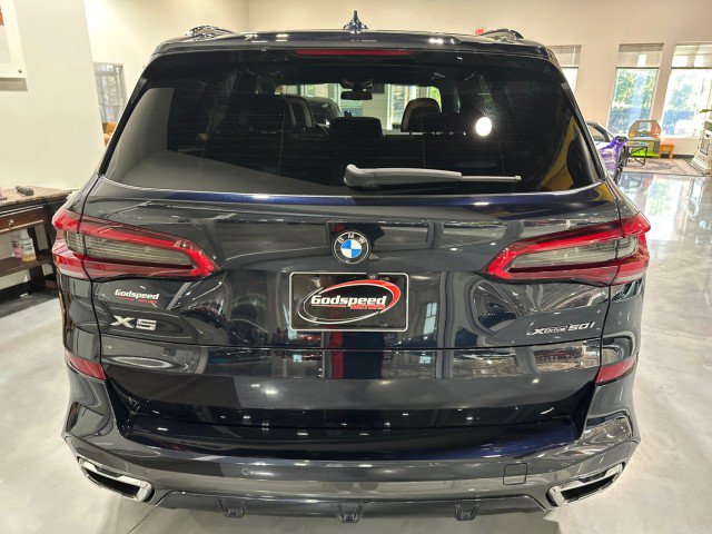 Used 2019 BMW X5 xDrive50i w/ M Sport Package AWD/4WD image 29