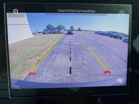 Used 2023 Jeep Grand Cherokee Altitude AWD/4WD image 5