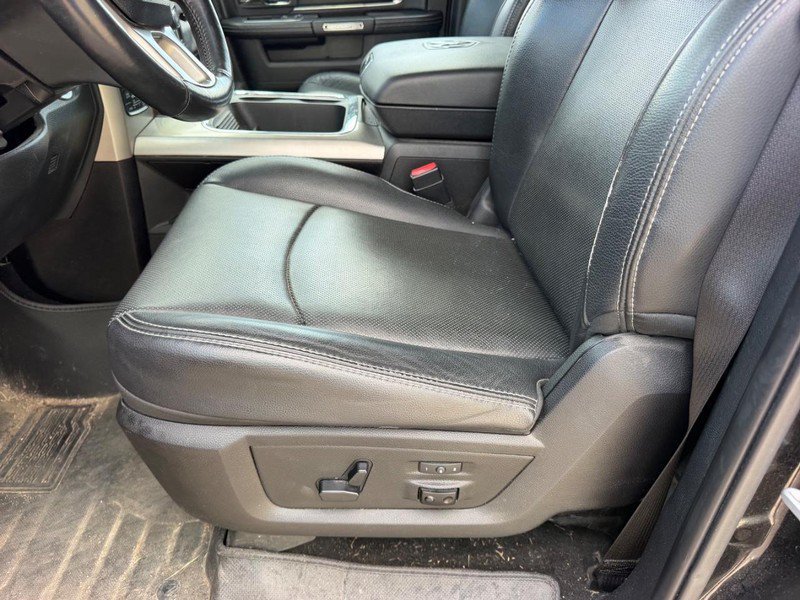 Used 2015 RAM 1500 Laramie w/ Convenience Group AWD/4WD image 17