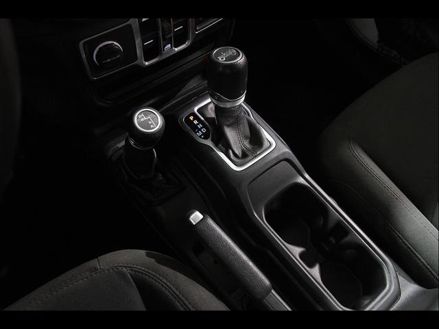 Used 2018 Jeep Wrangler Unlimited Sport S AWD/4WD image 15