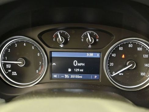 Used 2023 Buick Enclave Essence FWD image 33