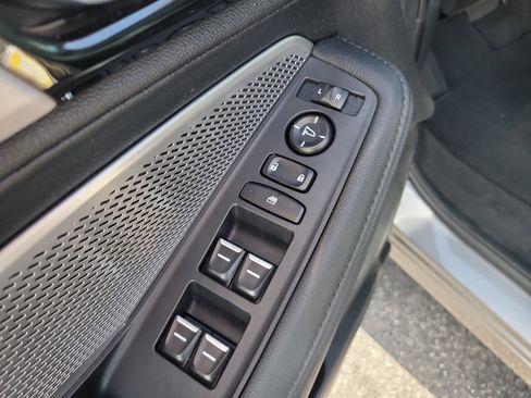 Used 2024 Acura MDX SH-AWD image 17