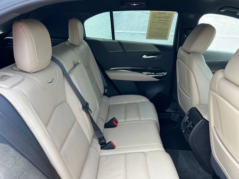Used 2025 Cadillac XT4 Premium Luxury FWD image 20