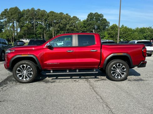 Used 2024 GMC Canyon Denali AWD/4WD image 6