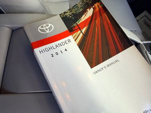 Used 2014 Toyota Highlander XLE image 26