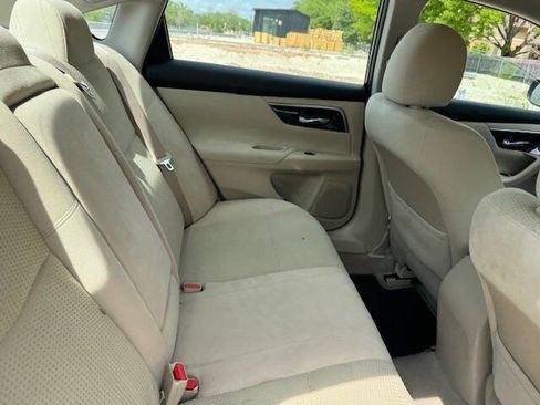 Used 2014 Nissan Altima 2.5 S FWD image 15