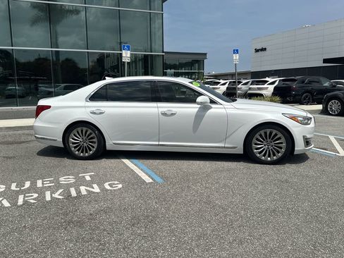 Used 2018 Genesis G90 5.0 Ultimate RWD image 6
