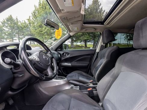 Used 2016 Nissan Juke SV w/ Technology Package FWD image 12