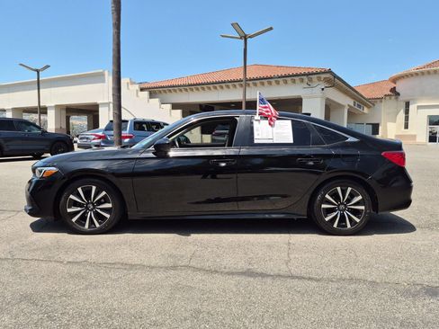 Used 2023 Honda Civic EX image 2