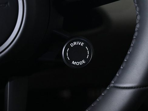 New 2025 Porsche Macan 4S Electric image 22