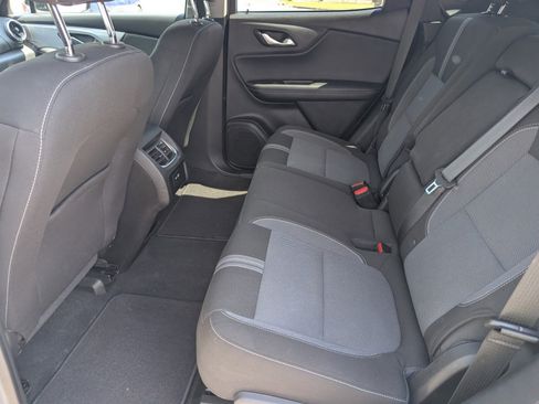 Used 2023 Chevrolet Blazer LT FWD image 11