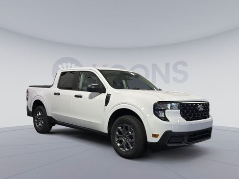 New 2026 Ford Maverick XLT w/ Equipment Group 301A AWD/4WD image 10