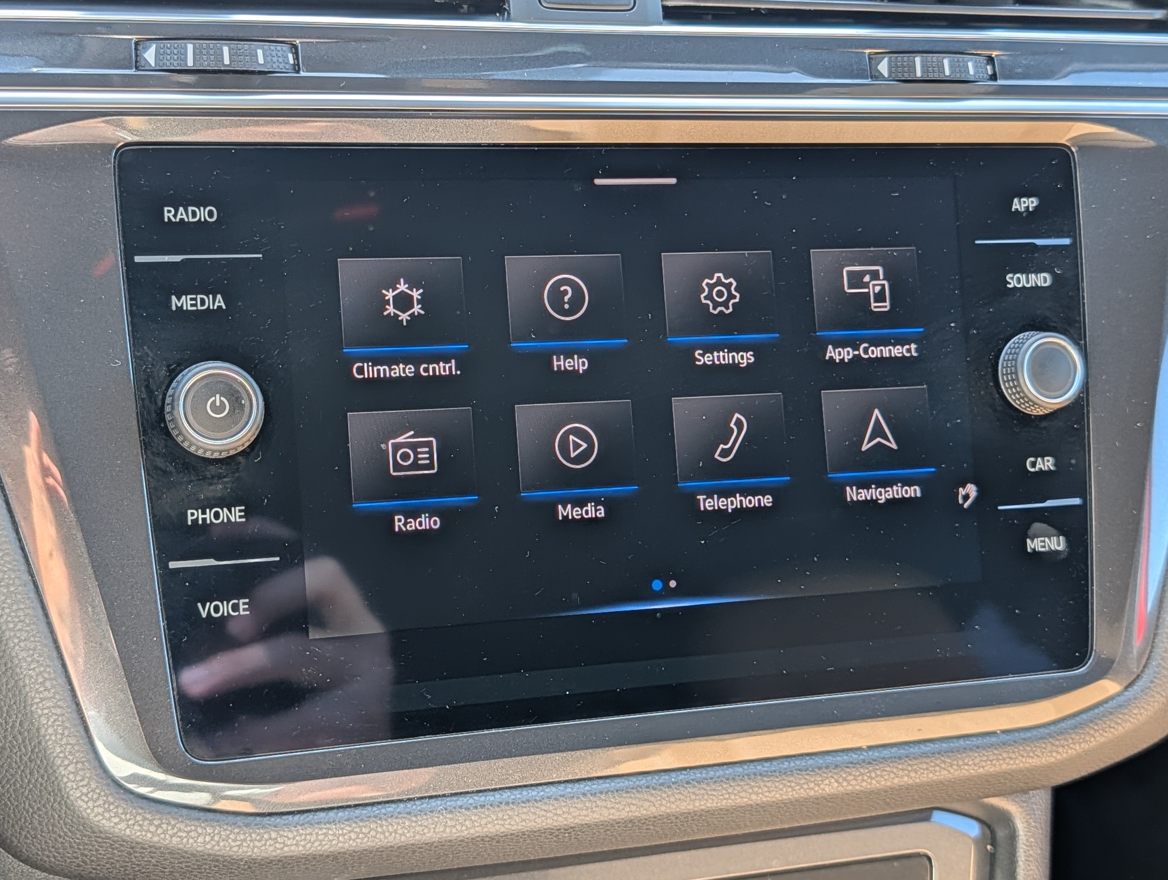 Certified 2023 Volkswagen Tiguan SE FWD image 23