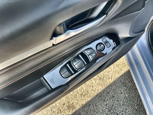 Used 2023 Nissan Altima 2.5 SR w/ SR Premium Package FWD image 13