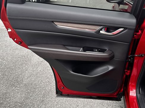 Certified 2025 MAZDA CX-5 Signature image 32