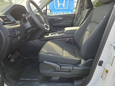 New 2025 Honda Ridgeline Sport image 9