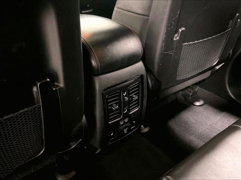 Used 2023 Dodge Durango GT image 29