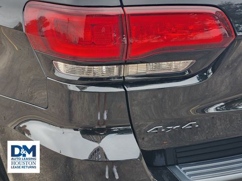 Used 2021 Jeep Grand Cherokee Laredo X image 14