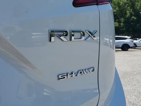 Certified 2025 Acura RDX SH-AWD image 8