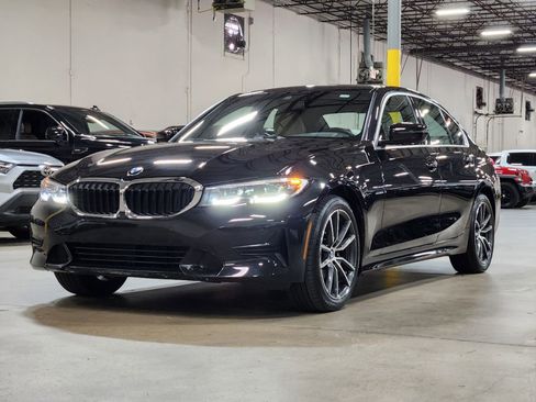 Used 2022 BMW 330i Sedan w/ Driving Assistance Package image 5