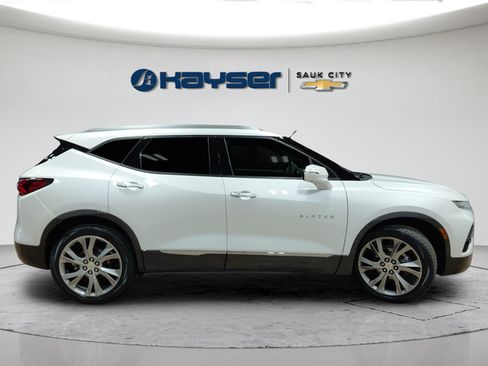 Certified 2022 Chevrolet Blazer Premier w/ Enhanced Convenience Package AWD/4WD image 8