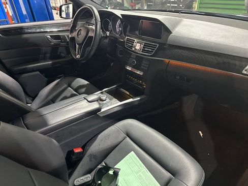 Used 2016 Mercedes-Benz E 350 Sedan w/ Premium Package image 21