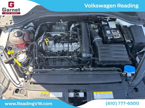 Certified 2021 Volkswagen Jetta R-Line w/ R-Line Cold Weather Package FWD image 22