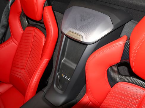 Used 2024 Chevrolet Corvette Stingray Preferred Conv w/ Z51 Performance Package RWD image 23