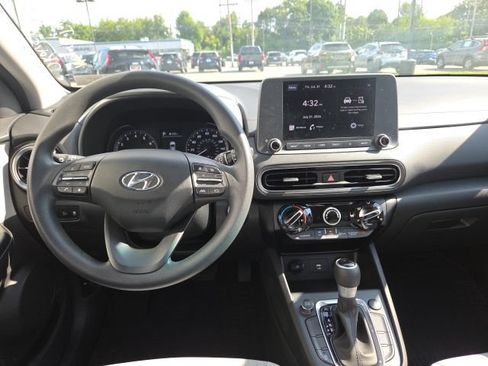 Used 2023 Hyundai Kona SEL AWD/4WD image 11